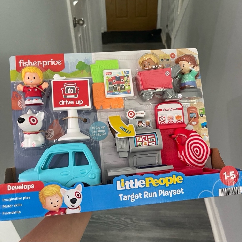 Fisher Price Little People Target Run Playset